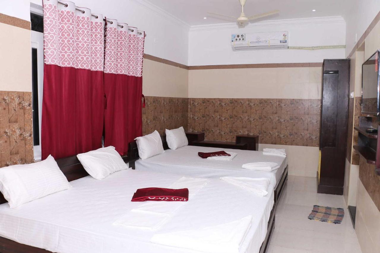 Saravanas Lodge Tiruchchendūr Exteriér fotografie