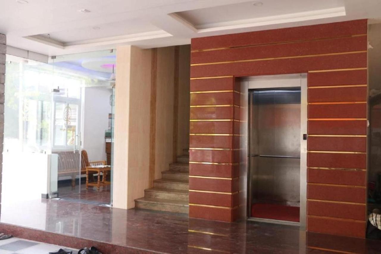 Saravanas Lodge Tiruchchendūr Exteriér fotografie